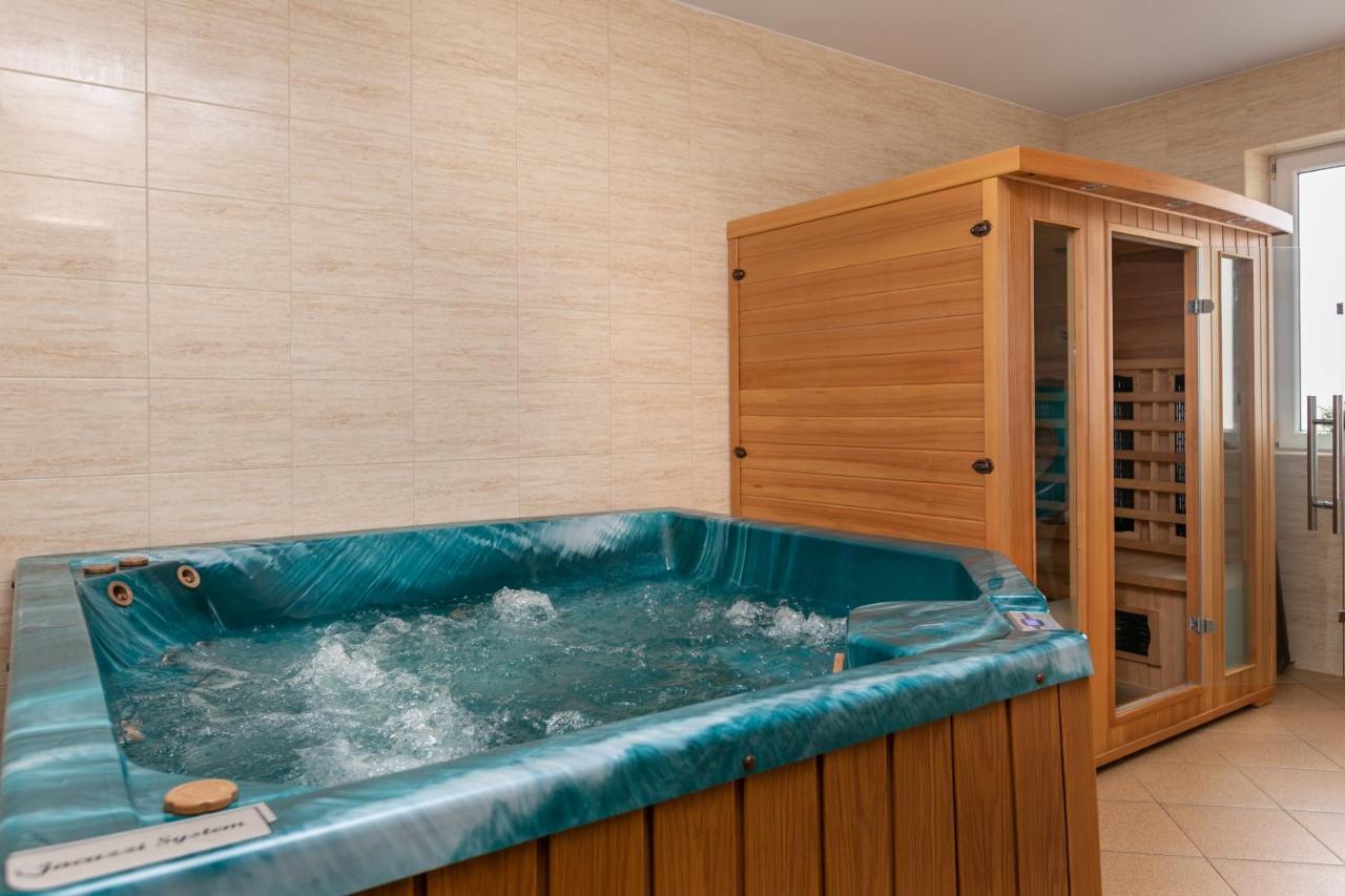 Madohora_Slonce Hotel Zaryte Ngoại thất bức ảnh