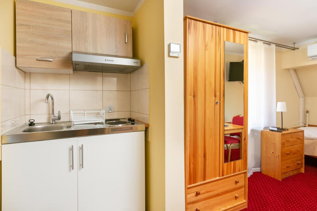 Madohora_Slonce Hotel Zaryte Ngoại thất bức ảnh
