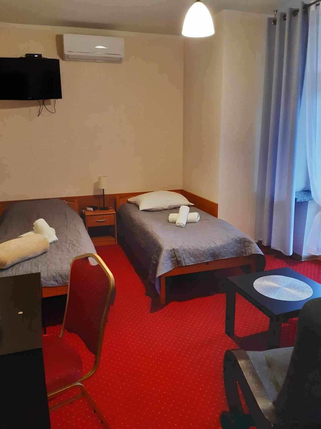 Madohora_Slonce Hotel Zaryte Ngoại thất bức ảnh