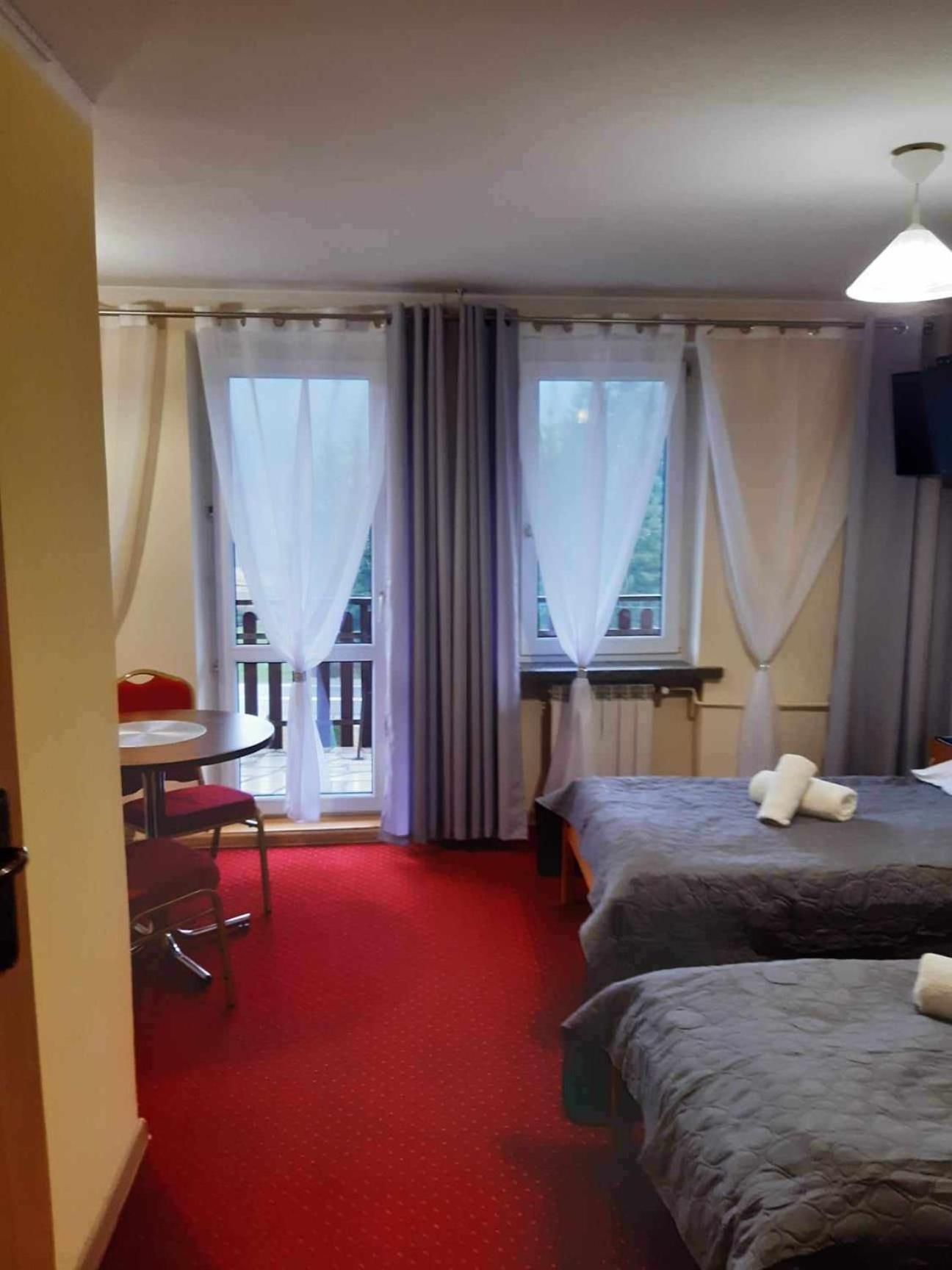 Madohora_Slonce Hotel Zaryte Ngoại thất bức ảnh
